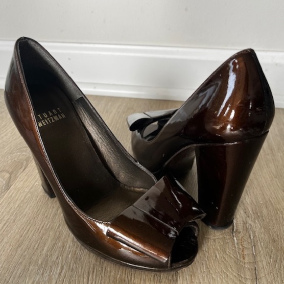 Stuart Weitzman Patent Leather Bow Pump Size 4m Bronze - Picture 3 of 3